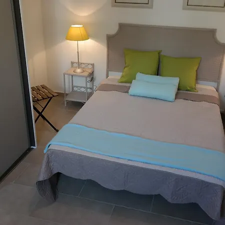 Grau Du Roi Le Semaphore לה-גרו-דו-רואה